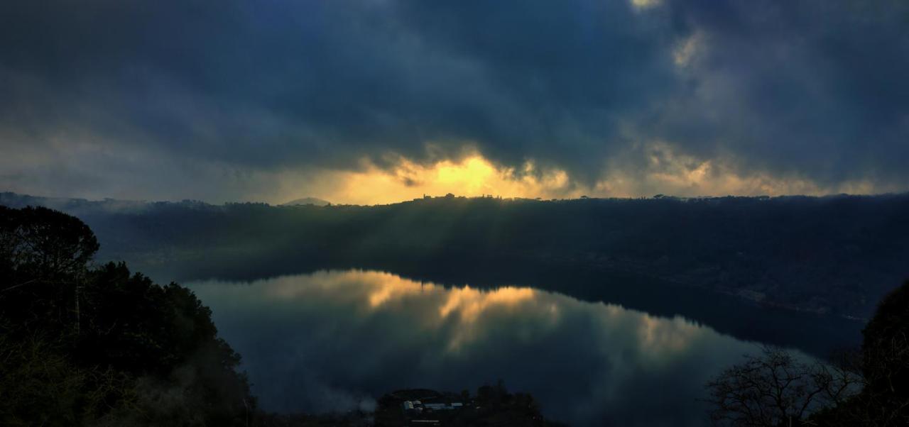 Suite Sul Lago Немі Екстер'єр фото